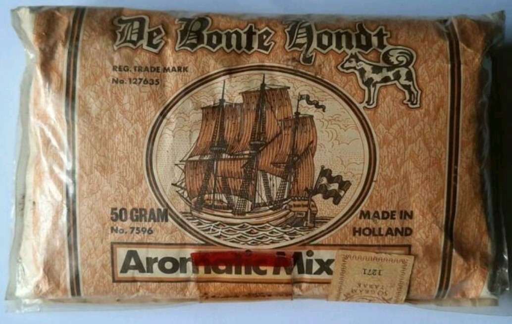 AROMATIC MIX pakje 50 gr prijs f1,50 banderol 1271 M AROMATIC MIX pakje 50 gr prijs f1,50 banderol 1271 M