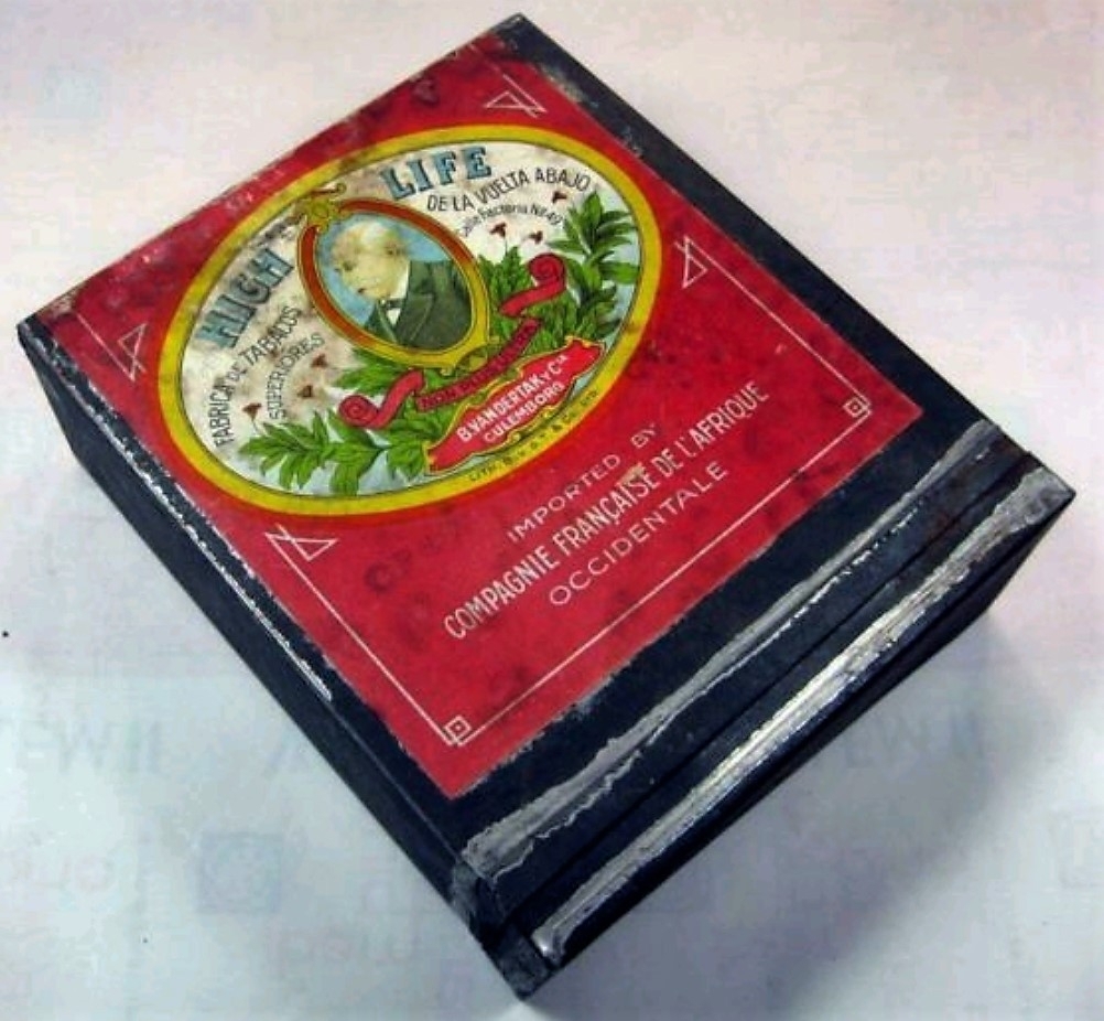 Tak B. v.d. en Co - Culemborg HIGH LIFE blik M Tak B. v.d. en Co - Culemborg HIGH LIFE blik M