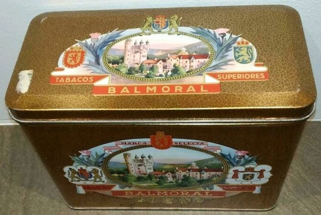 BALMORAL - TABACOS SUPERIORES blik 50 sigaren prijs f28.50 M BALMORAL - TABACOS SUPERIORES blik 50 sigaren prijs f28.50 M