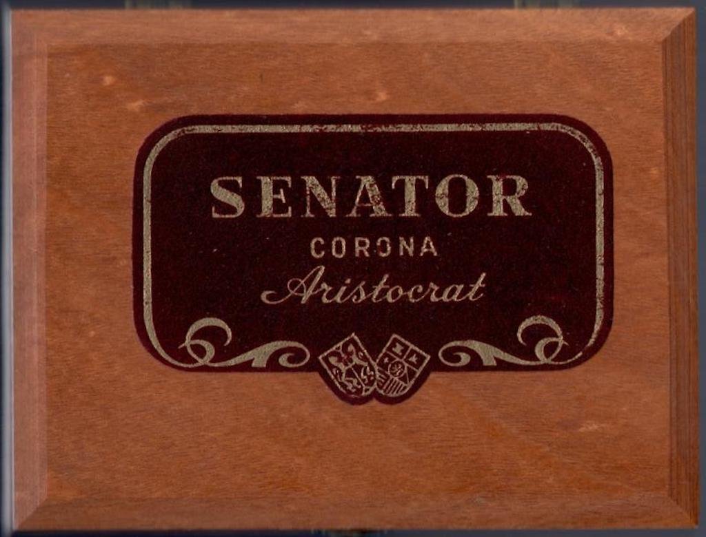 Senator Corona Aristocrat kist voor 10 sigaren L Senator Corona Aristocrat kist voor 10 sigaren L