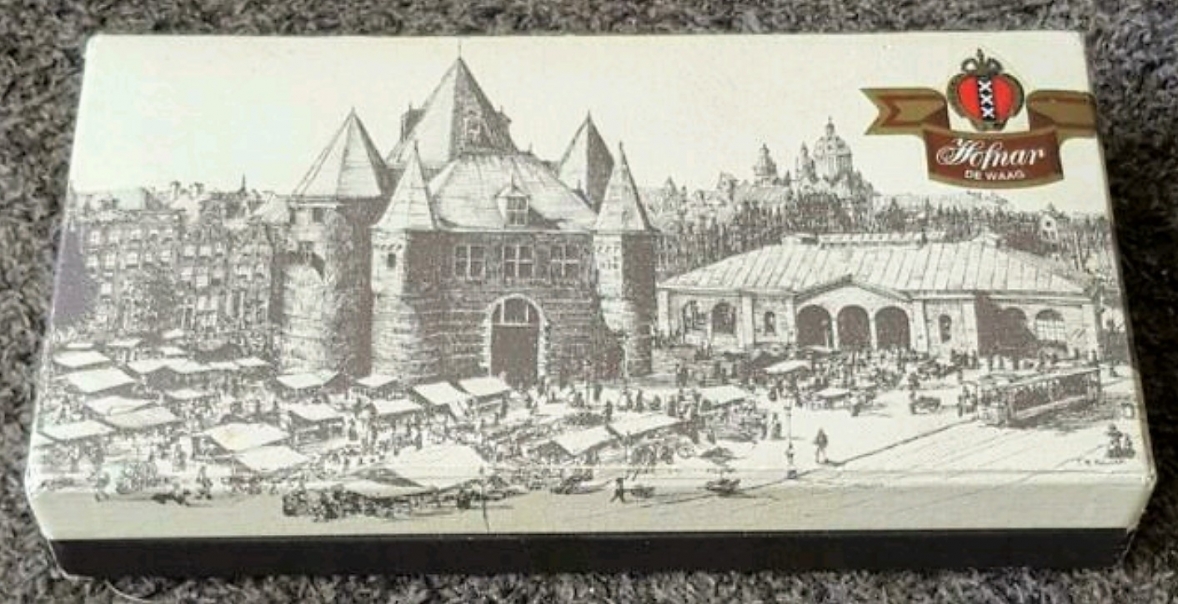 HOFNAR - DE WAAG doos  M