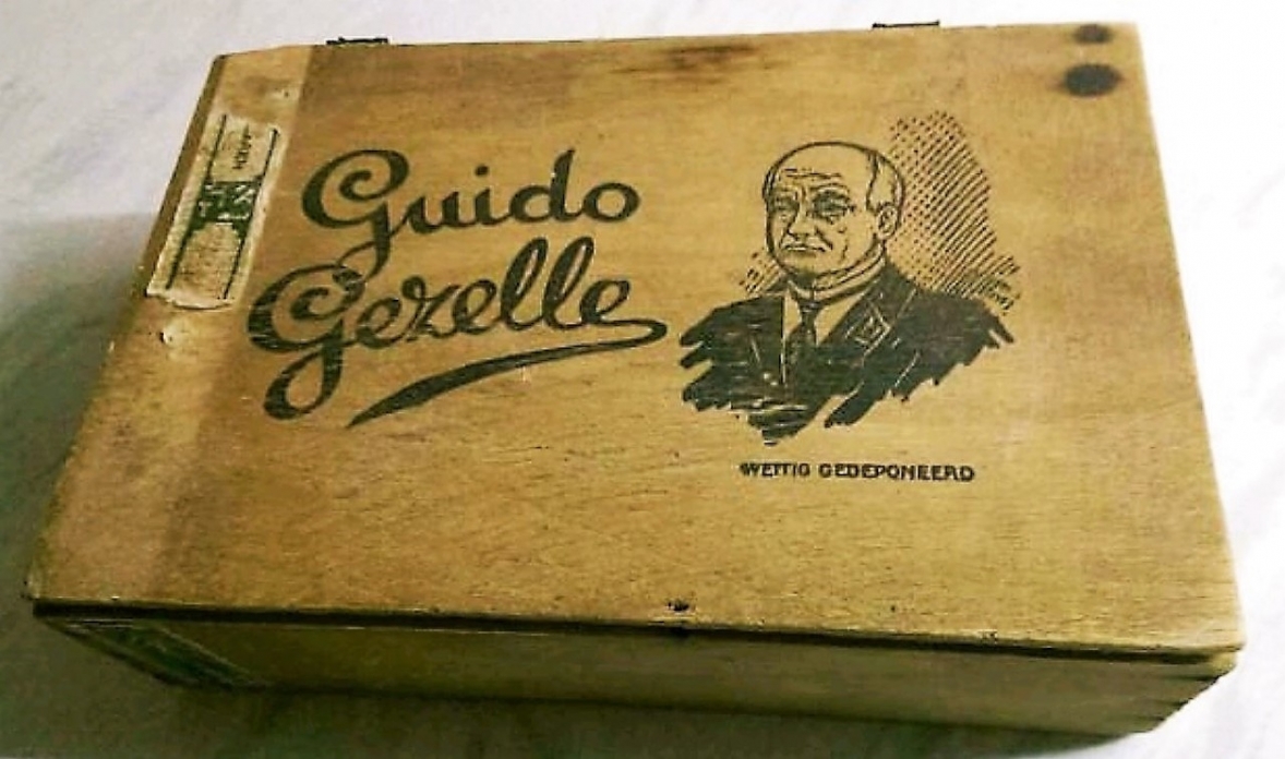Zand Gebr Sigarenfabriek - Kampen Guido Gezelle kist M Zand Gebr Sigarenfabriek - Kampen Guido Gezelle kist M