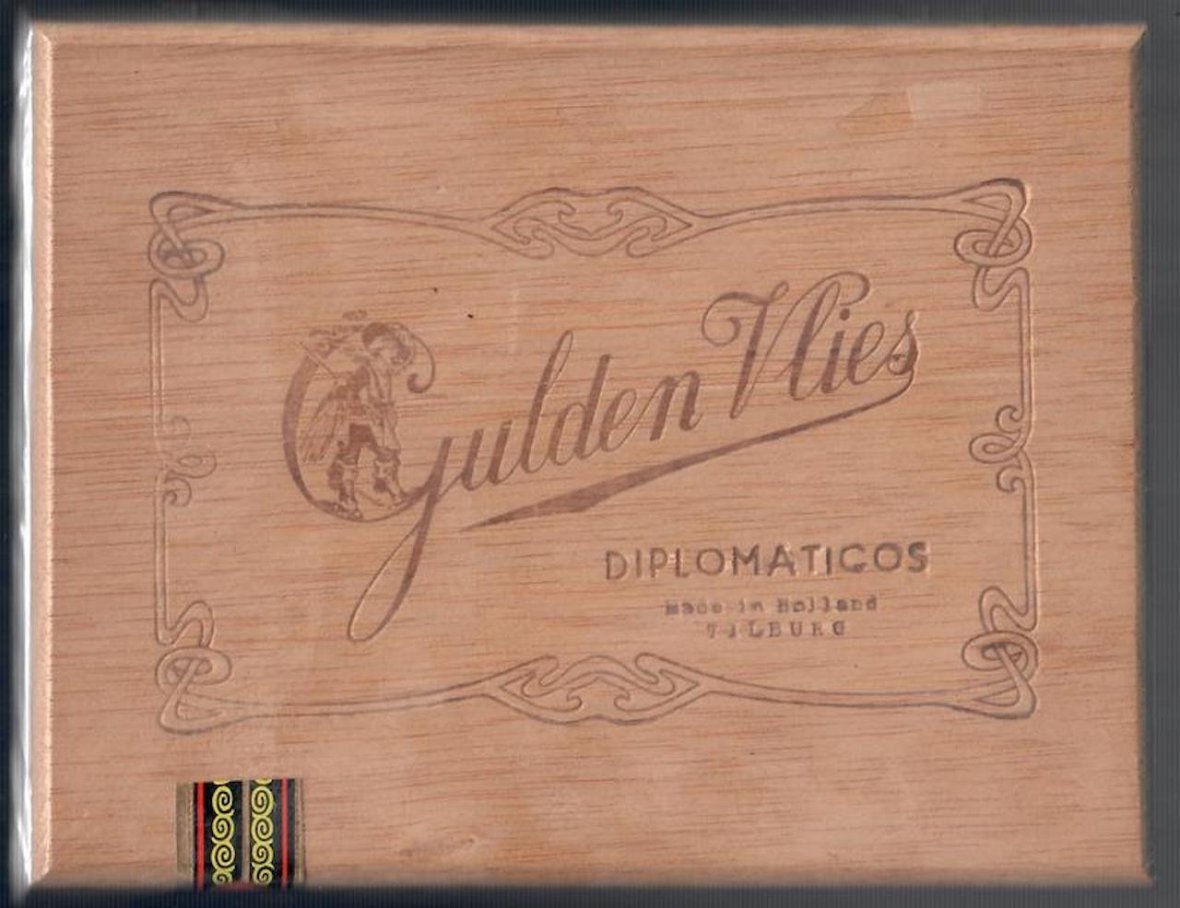Diplomaticos - kist met 10 sigaren  L