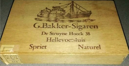 Bakker G.- Sigaren - Hellevoetsluis SPRIET - NATUREL kist M Bakker G.- Sigaren - Hellevoetsluis SPRIET - NATUREL kist M